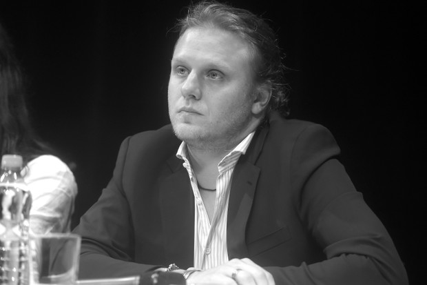 Piotr Woźniak-Starak zmarł rok temu. Teraz jasnowidz Krzysztof Jackowski opowiedział o jego poszukiwaniach