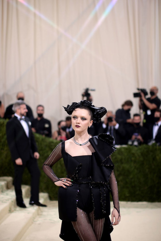 Met Gala – Stylizacje gwiazd: Maisie Williams