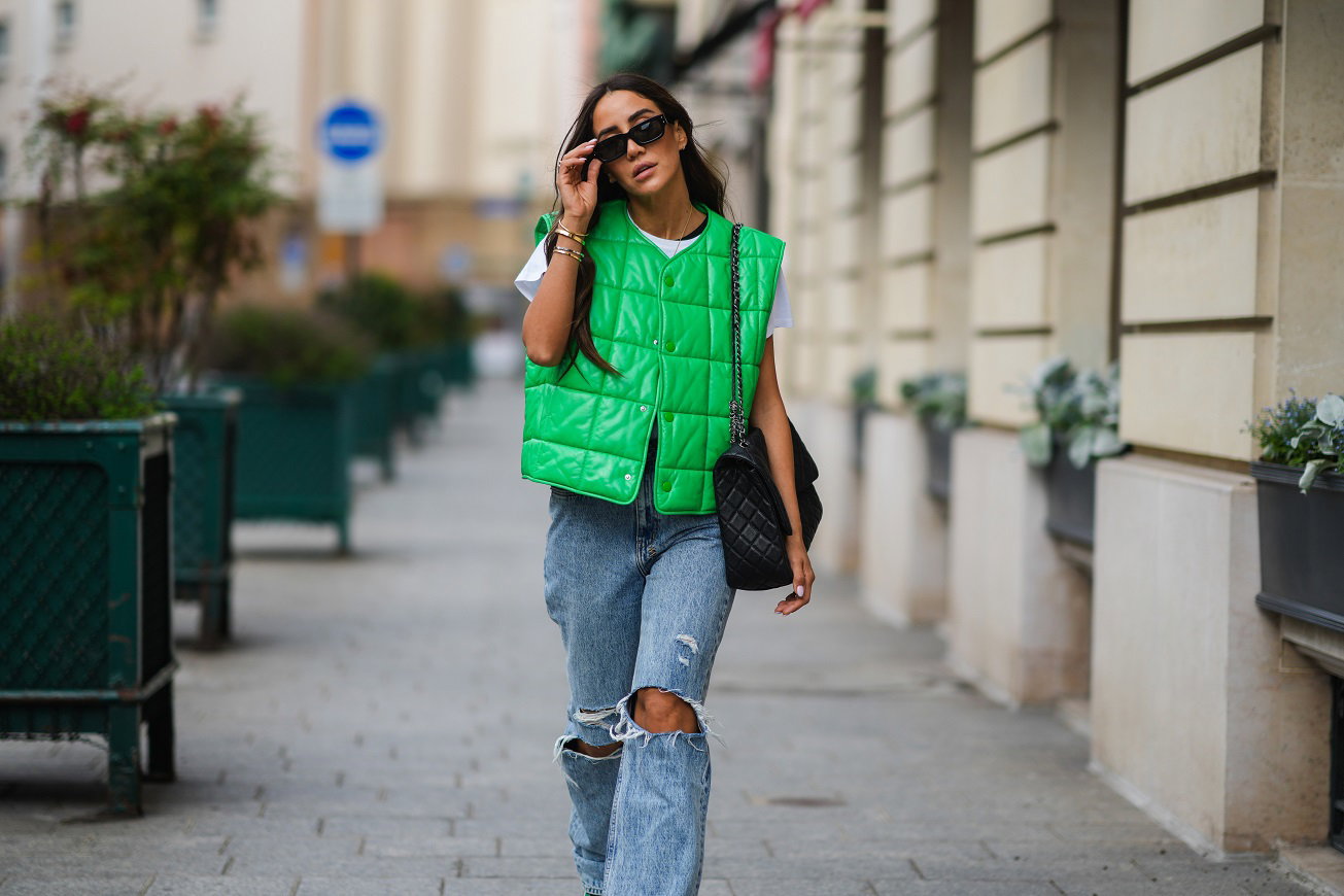 Jak nosić kamizelkę – 5 stylizacji influencerek, które pokazują, że warto mieć choć jeden model