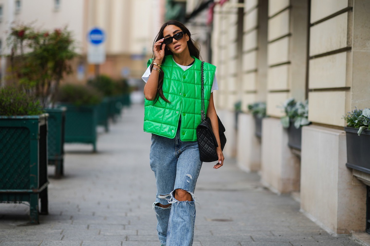 Jak nosić kamizelkę – 5 stylizacji influencerek, które pokazują, że warto mieć choć jeden model