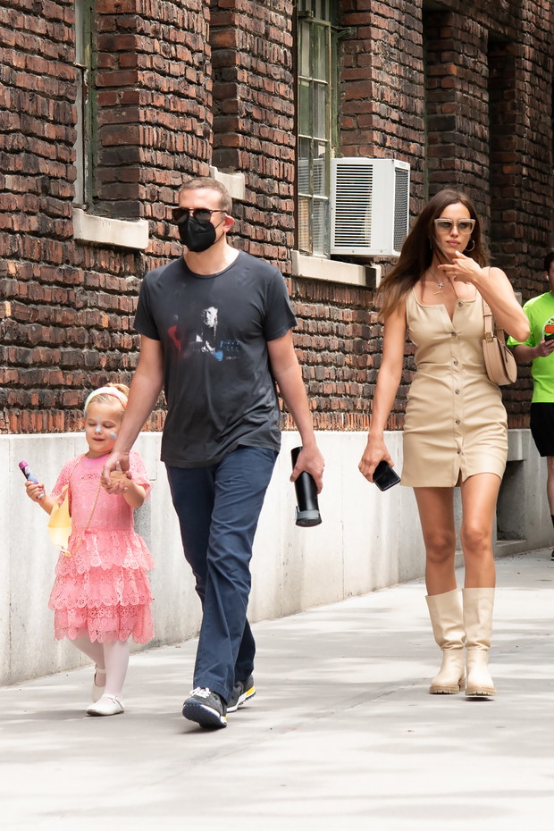 Irina Shayk ujawnia, jakim ojcem jest Bradley Cooper