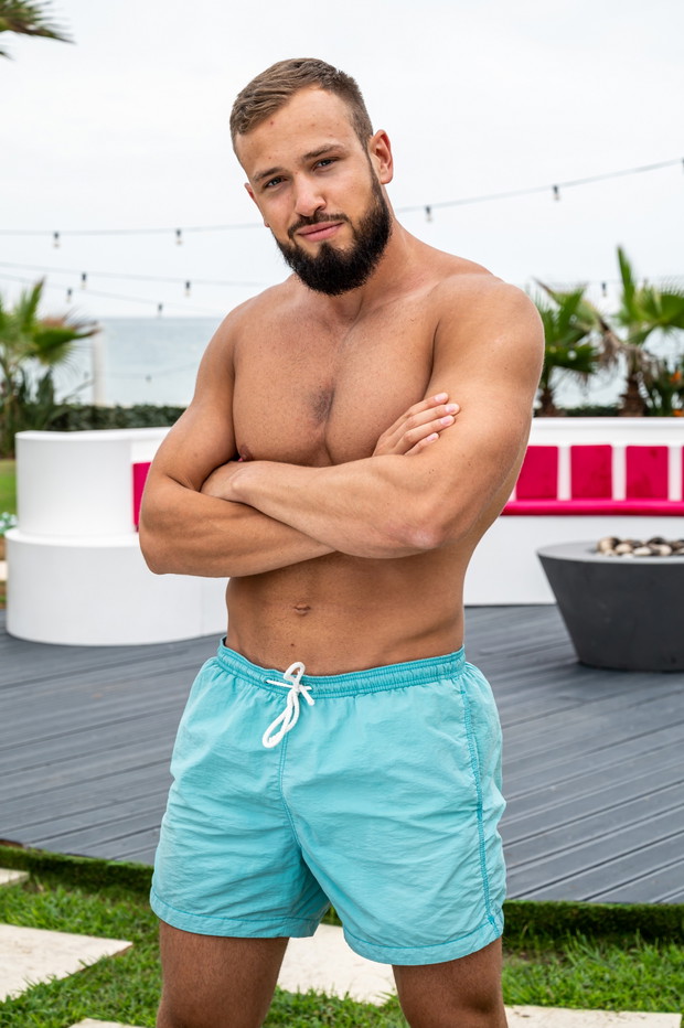 Kim jest Szymon Pytlewicz z „Love Island 4”?