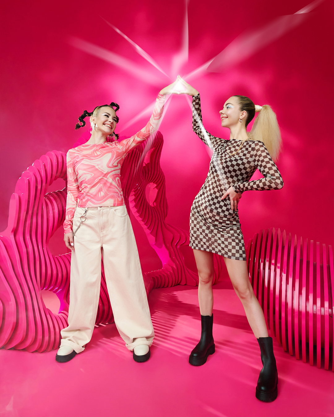 Kinga Sawczuk i Antonina Flak w magicznej kampanii Cropp