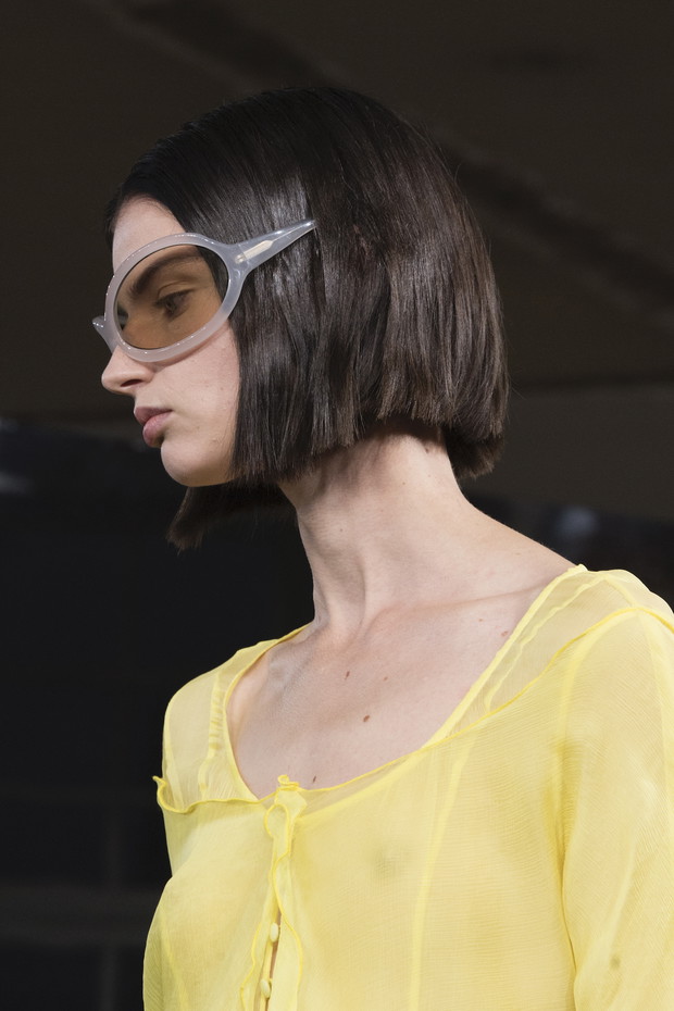 Bob na wybiegach na wiosnę-lato 2022: Acne
