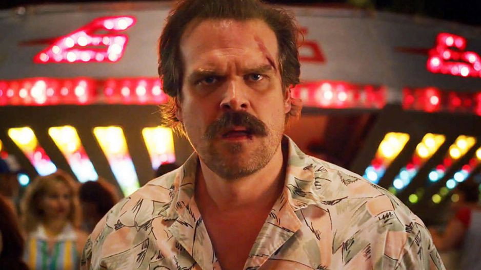 „Stranger Things” 4: Fani mają szokującą teorię na temat Hoppera. Chodzi o pierwszy zwiastun nowego sezonu!