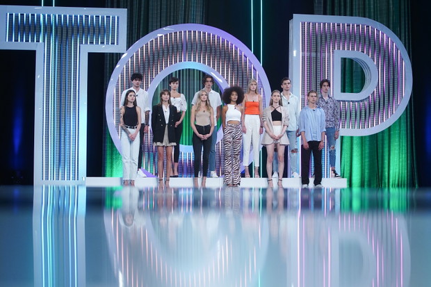 „Top Model 10”: odcinek 7. z Ralphem Kamińskim i Dominikiem Sadochem. Pokaz mody, kampanie społeczne i film modowy. Kto odpadł tym razem?