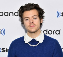 Harry Styles w kamizelce polskiej marki. Zobacz, jaki model wybrał gwiazdor i poznaj autorkę tego wyjątkowego projektu!