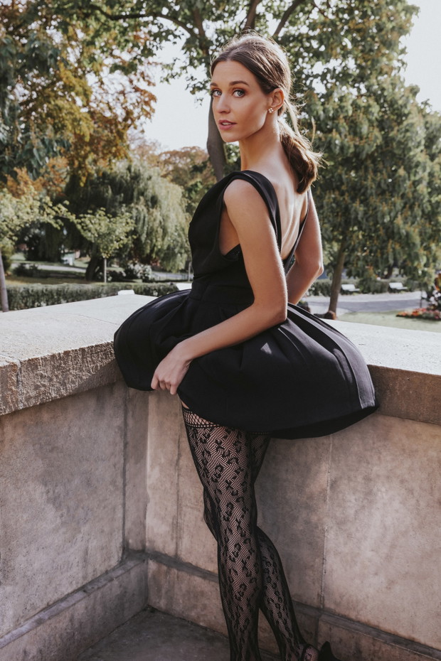 Julia w Paryżu z Obsessive