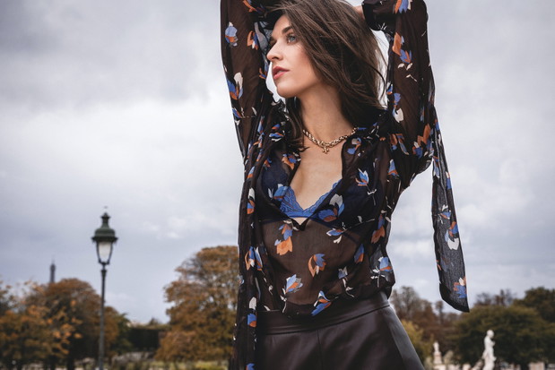 Julia w Paryżu z Obsessive
