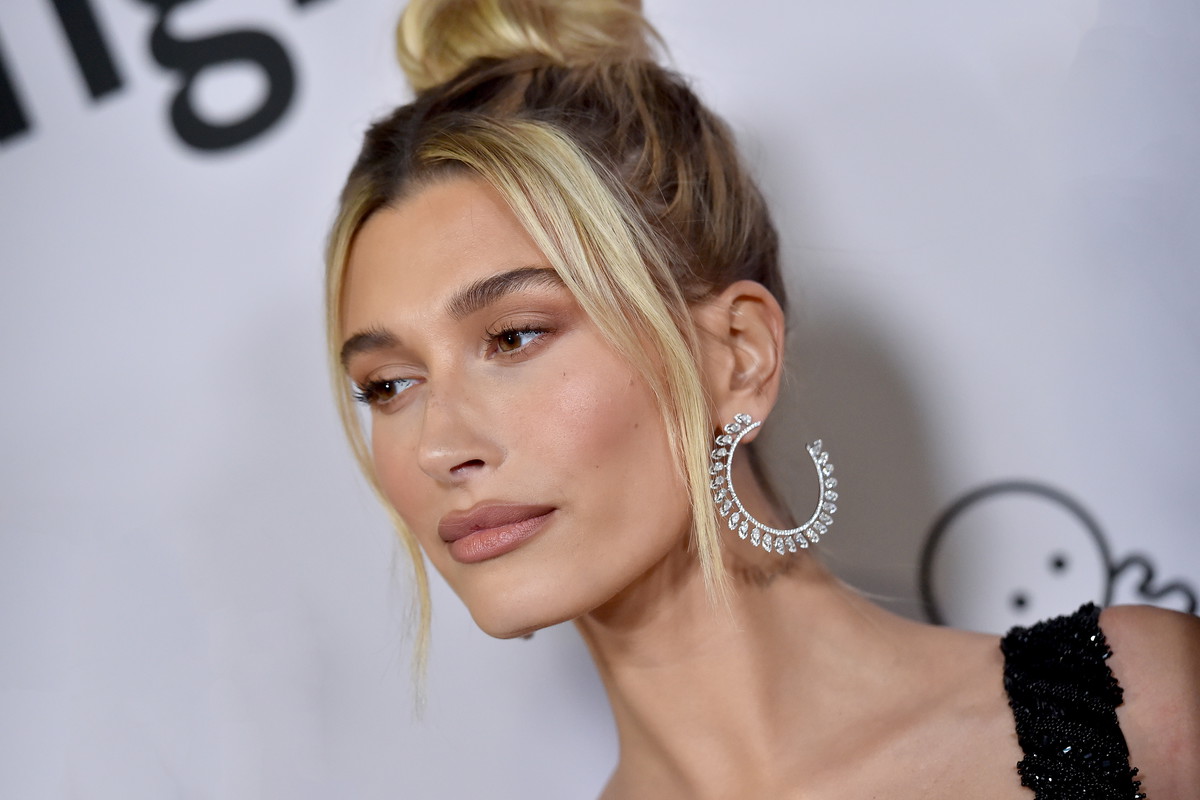 Hailey Bieber uwielbia ten balsam do demakijażu!