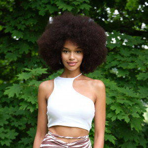 Nicole Akonchong w Top Model 10