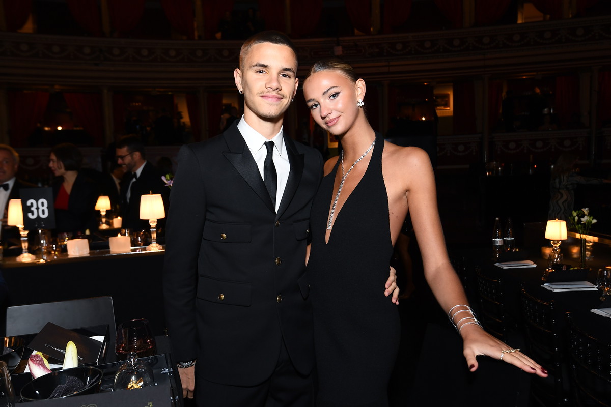 Romeo Beckham i Mia Regan