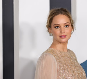 Jennifer Lawrence w ciąży na premierze filmu „Nie patrz w górę”