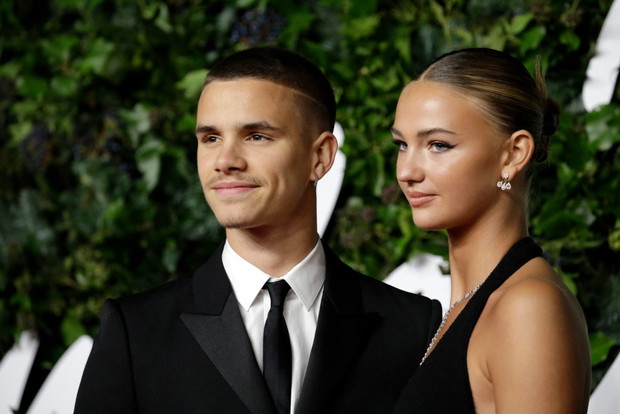 Romeo Beckham i Mia Regan