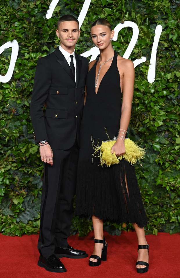 Romeo Beckham i Mia Regan