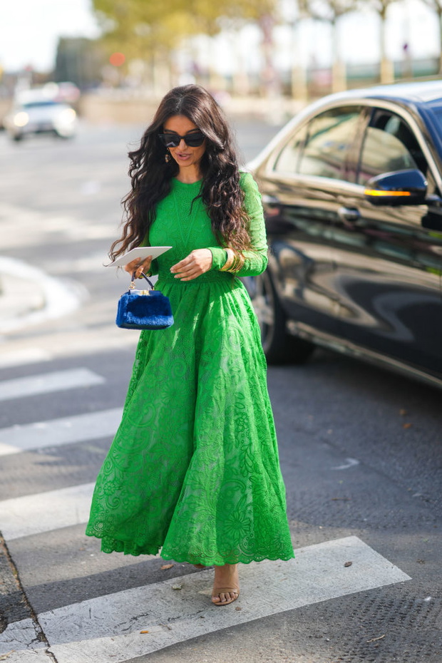 Street Style : Day Eight - Paris Fashion Week - Womenswear Spring Summer 2022