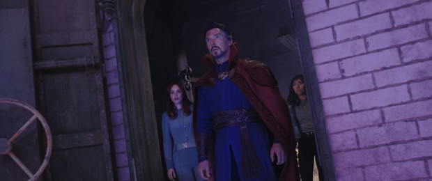 Doktor Strange w multiwersum obłędu”