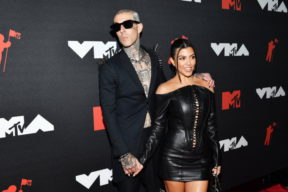 Kourtney Kardashian jest w ciąży? Fani uważają, że celebrytka i Travis Barker spodziewają się dziecka