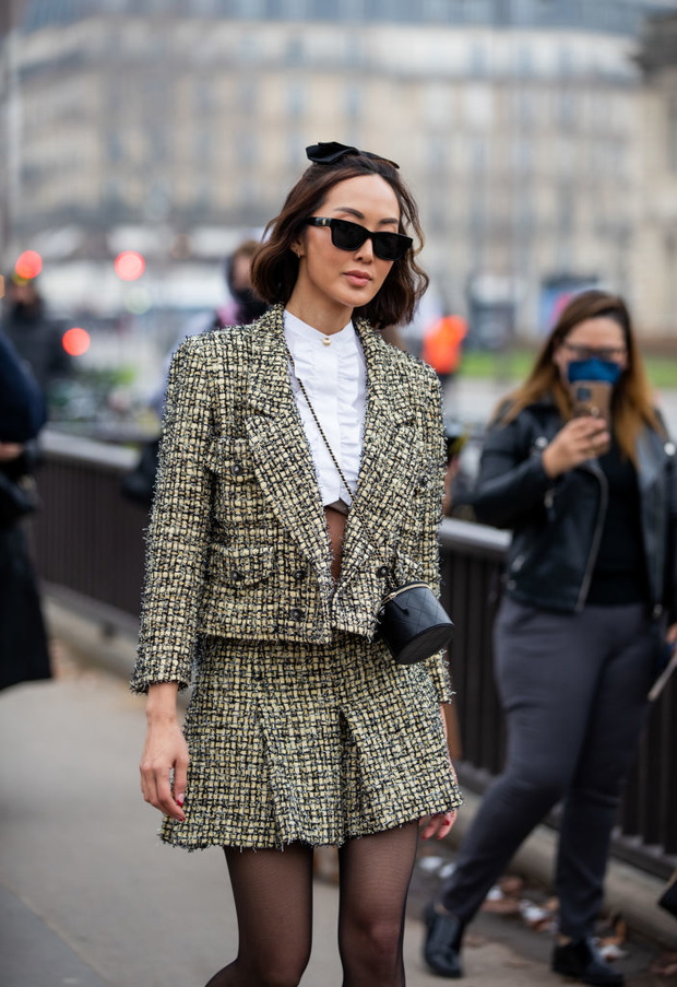 Street Style Day Two - Paris Fashion Week - Haute Couture Spring/Summer 2022