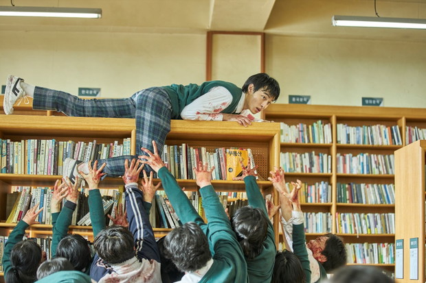 „All of Us Are Dead”, reż. Lee Jae-Kyu (2022)