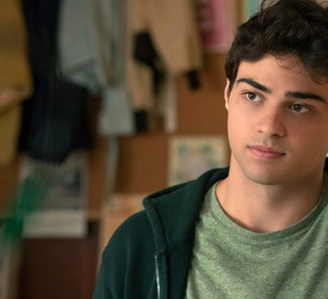 Noah Centineo pokazał swoje nowe zdjęcia. Fani są zaniepokojeni