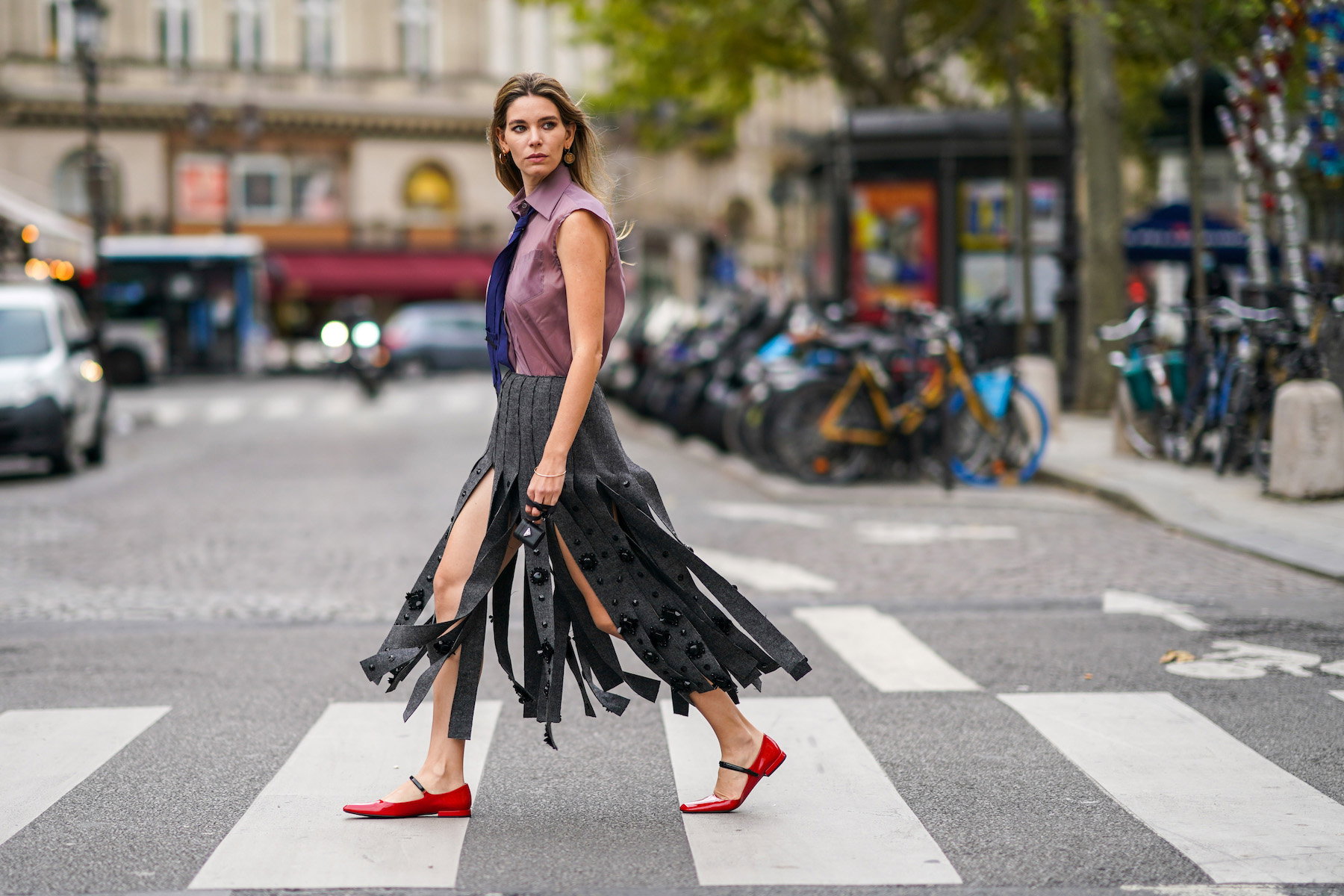 Płaskie buty nie muszą być nudne! Te 4 modele są bardzo stylowe i nigdy nie wyjdą z mody