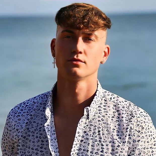Kim jest Jeremiah Dabrowski z „Hotel Paradise 5”?