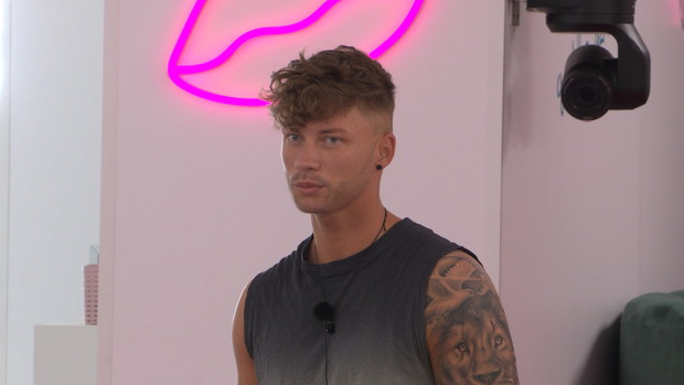 Kim jest Łukasz Urbaniak z „Love Island 5”?