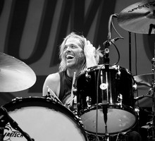 nie-zyje-perkusista-foo-fighters-taylor-hawkins4-ace5888