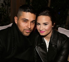 Demi Lovato sugeruje w nowej piosence, że padła ofiarą groomingu
