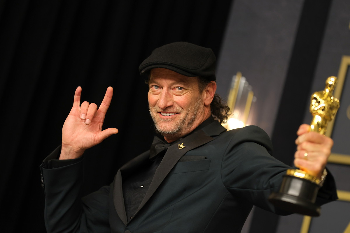 Troy Kotsur na gali wręczenia Oscarów
