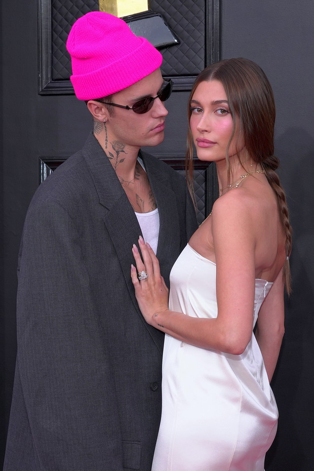 Hailey Bieber i Justin Bieber na gali Grammy 2022