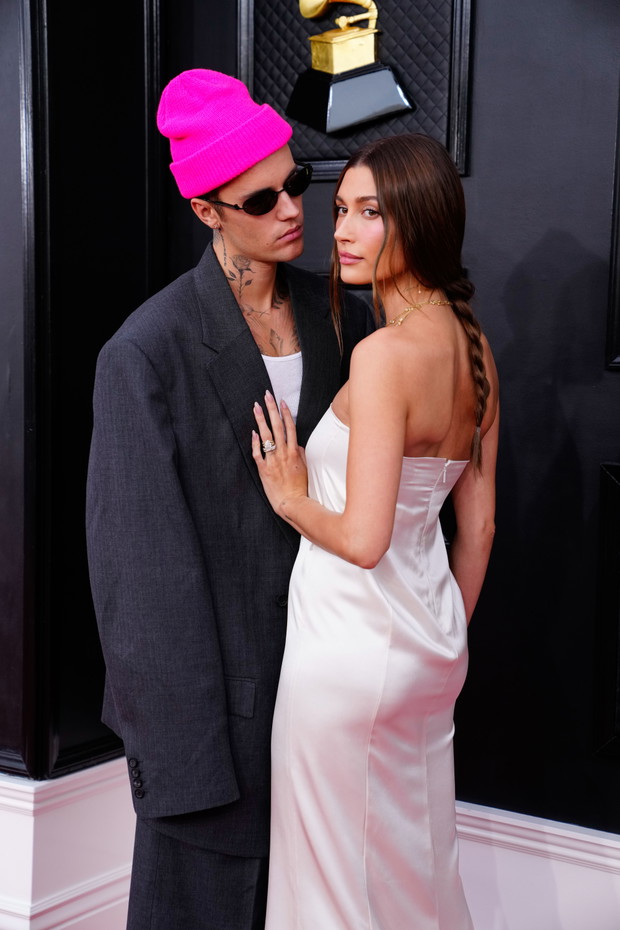 Hailey Bieber i Justin Bieber na gali Grammy 2022