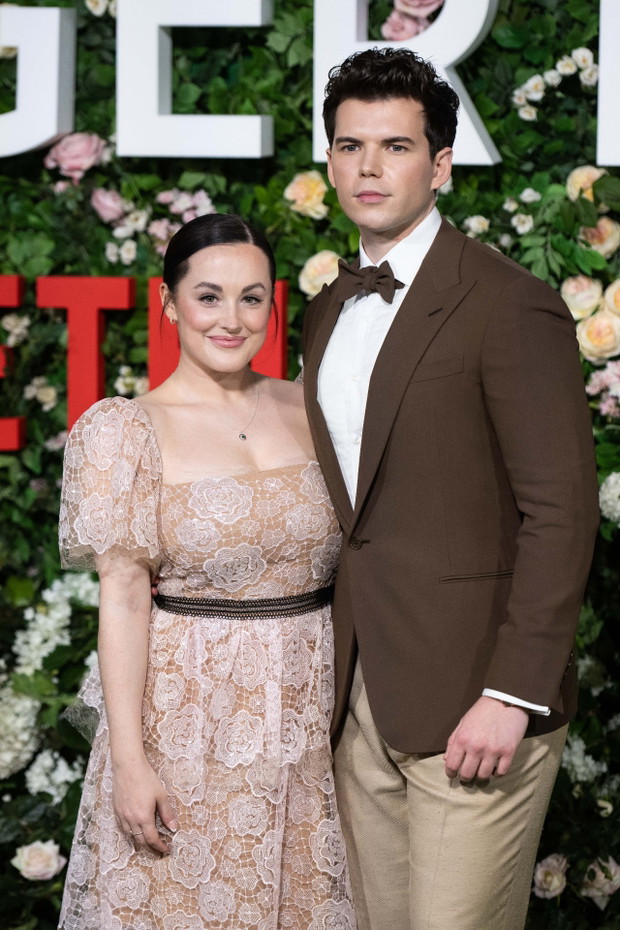 Kim jest Luke Newton?