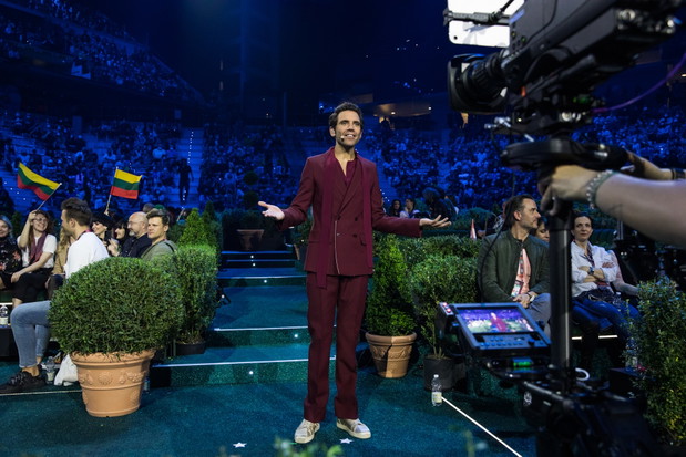 Kim jest Mika, prowadzący Eurowizję 2022?