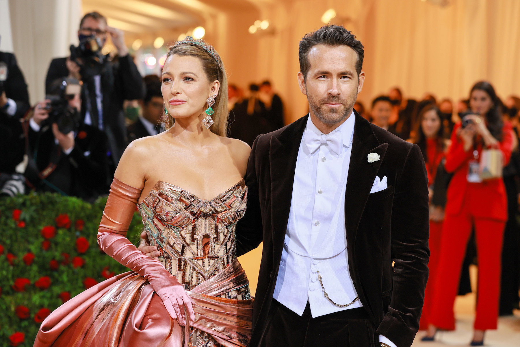 Blake Lively pokazała się w najbardziej ponadczasowej sukience na lato. Naprawdę warto mieć ją swojej szafie!