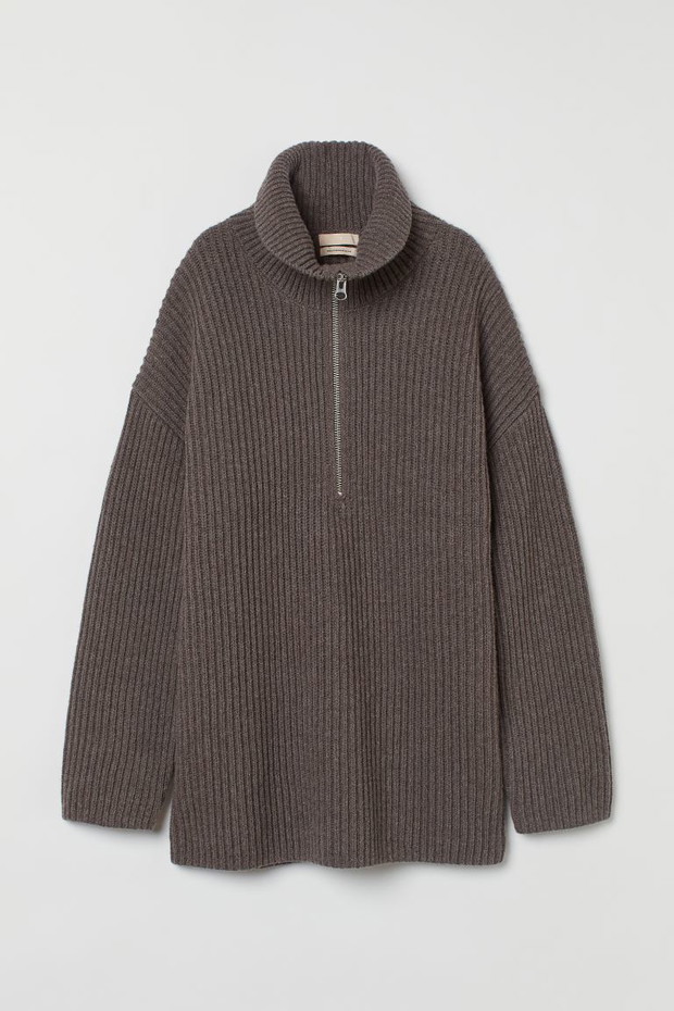Sweter z kaszmirem H&M, 399,99 zł (stara cena – 499,99 zł)