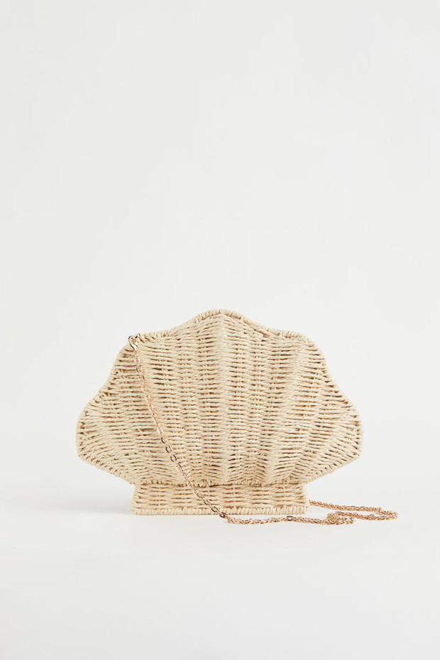 Torebka w kształcie muszli H&M, 119,99 zł (stara cena – 139,99 zł)