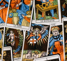 Tarot – karta dnia, karta na dziś. Jak interpretować karty?