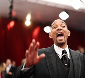 W przejmującym wideo Will Smith przeprasza Chrisa Rocka za spoliczkowanie. „Boli mnie to psychologicznie i emocjonalnie” – powiedział