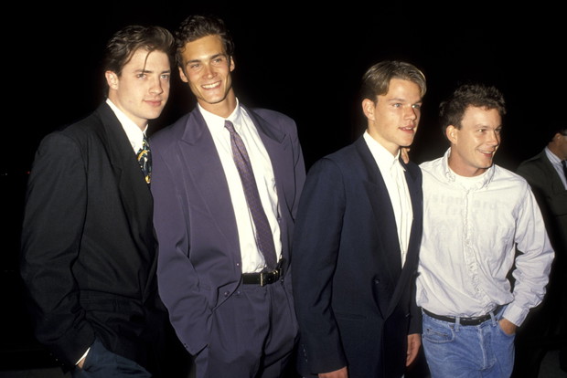 Brendan Fraser - pierwszy od lewej