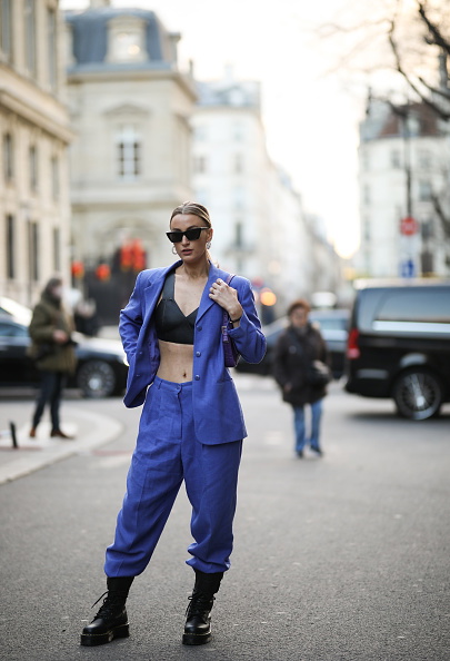 Street Style - Paris Fashion Week - Haute Couture Spring/Summer 2020 : Day One