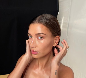 Hailey Bieber