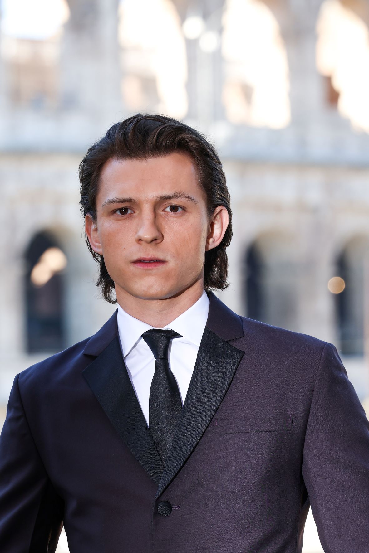 Tom Holland znika z mediów społecznościowych