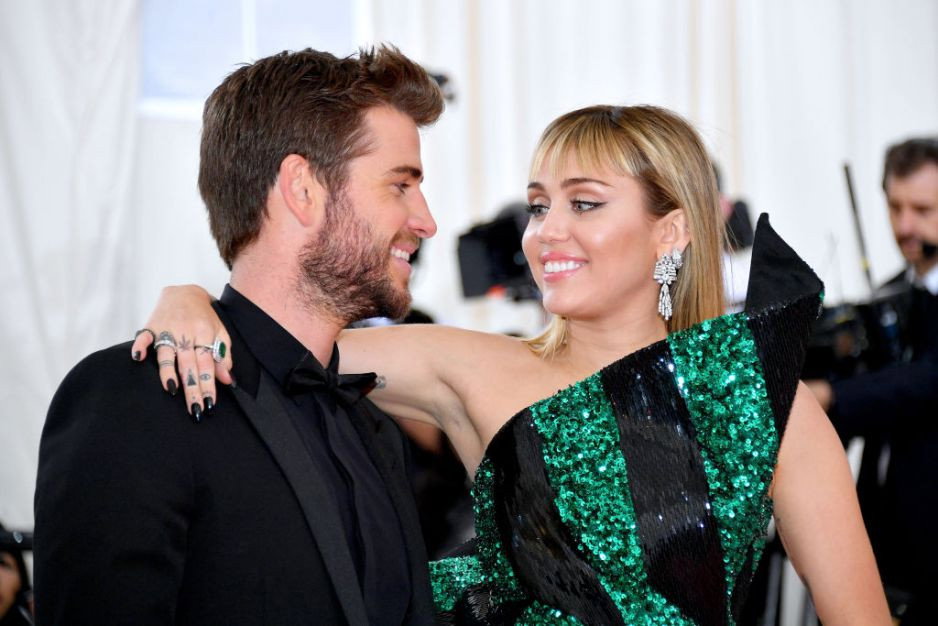 Miley Cyrus zmusiła Liama Hemswortha do złożenia pozwu o rozwód? Są nowe zaskakujące doniesienia!