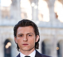 Tom Holland znika z mediów społecznościowych