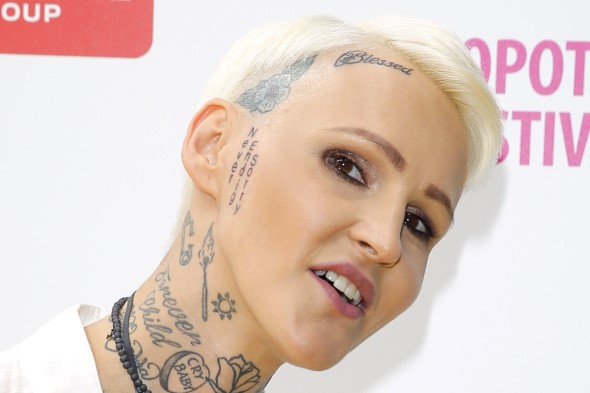 Agnieszka Chylińska zrobiła sobie tatuaż z błędem. Specjalnie?