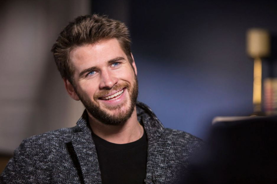 Liam Hemsworth przedstawił rodzicom nową dziewczynę. Kim jest Gabriella Brooks?
