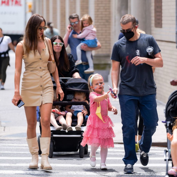 Irina Shayk, Bradley Cooper i mała Lea de Seine