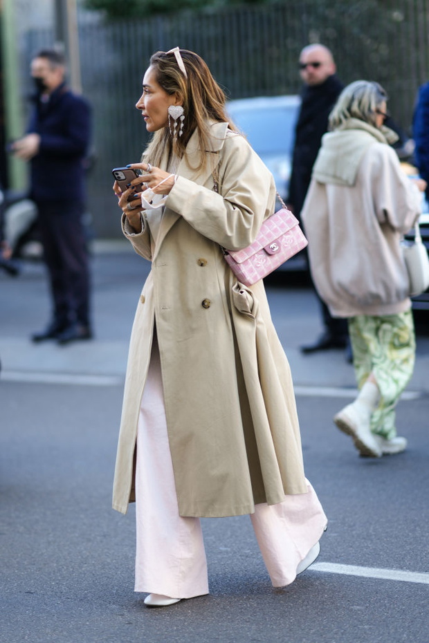 Street Style - Day 4 - Milan Fashion Week Fall/Winter 2022/2023